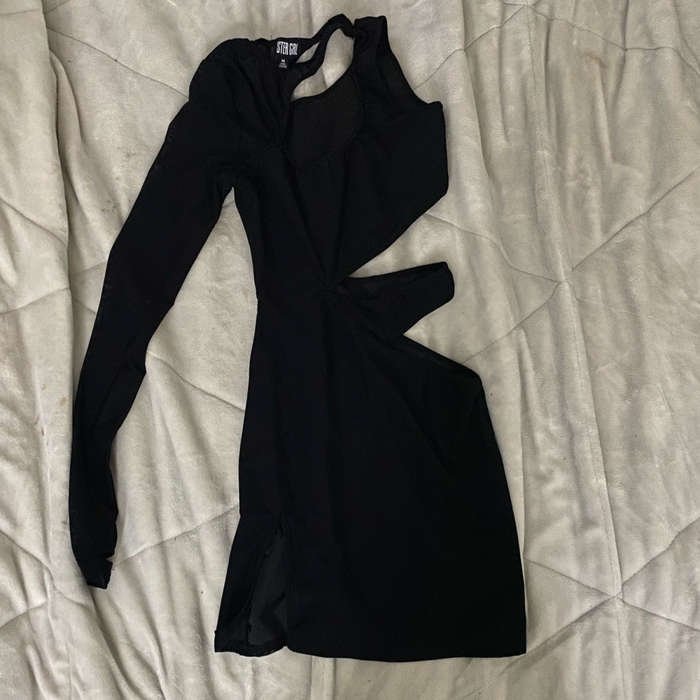 POSTER GIRL Mini Cut out dress never worn size medium